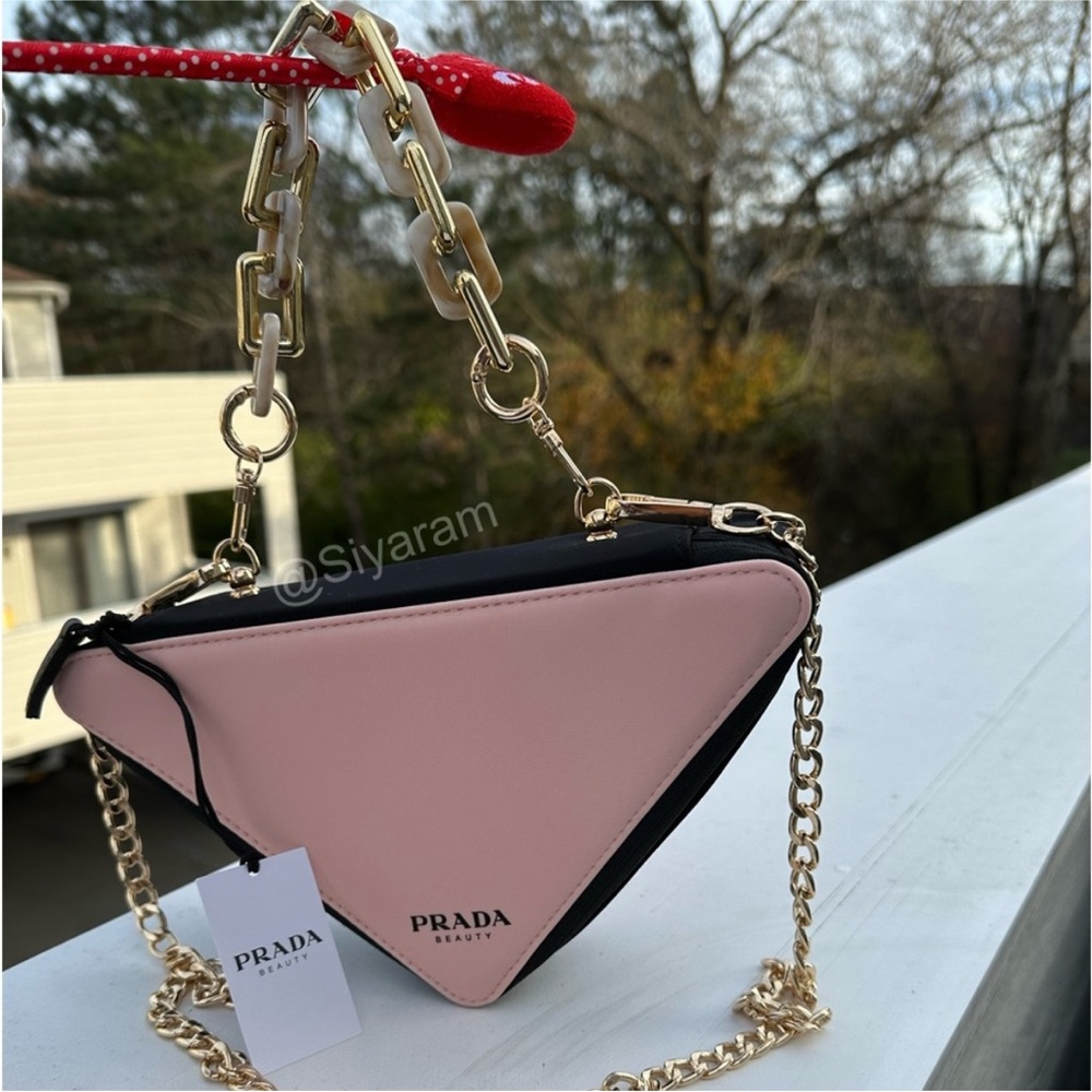 Prada Pink Triangle Clutch with Gold Chain - Picture 4 of 12